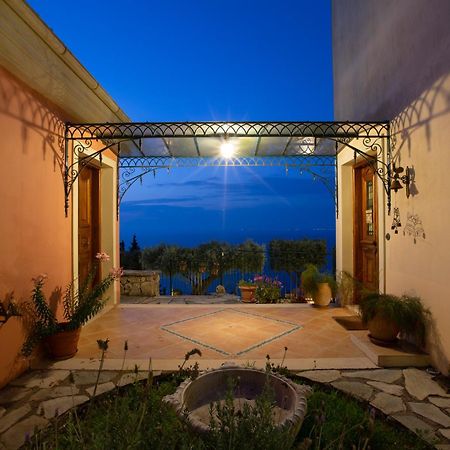 Boutique Villa Andronice ซูกาเลดส์ ภายนอก รูปภาพ