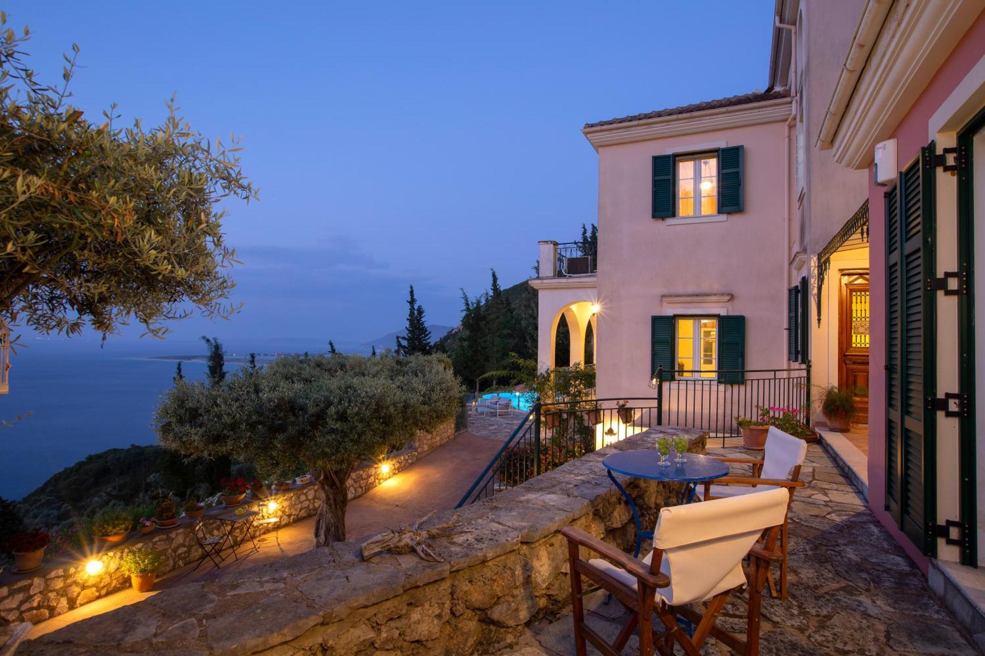 Boutique Villa Andronice ซูกาเลดส์ ภายนอก รูปภาพ