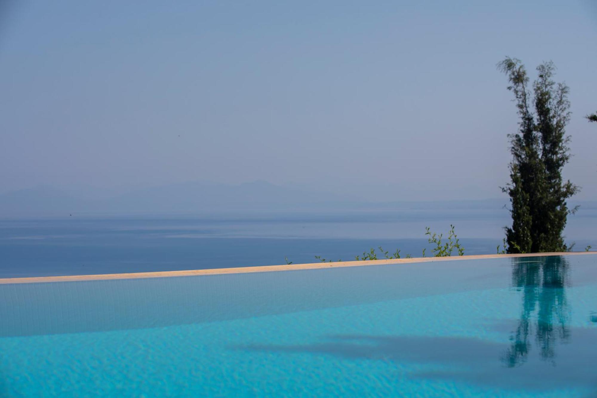 Boutique Villa Andronice ซูกาเลดส์ ภายนอก รูปภาพ