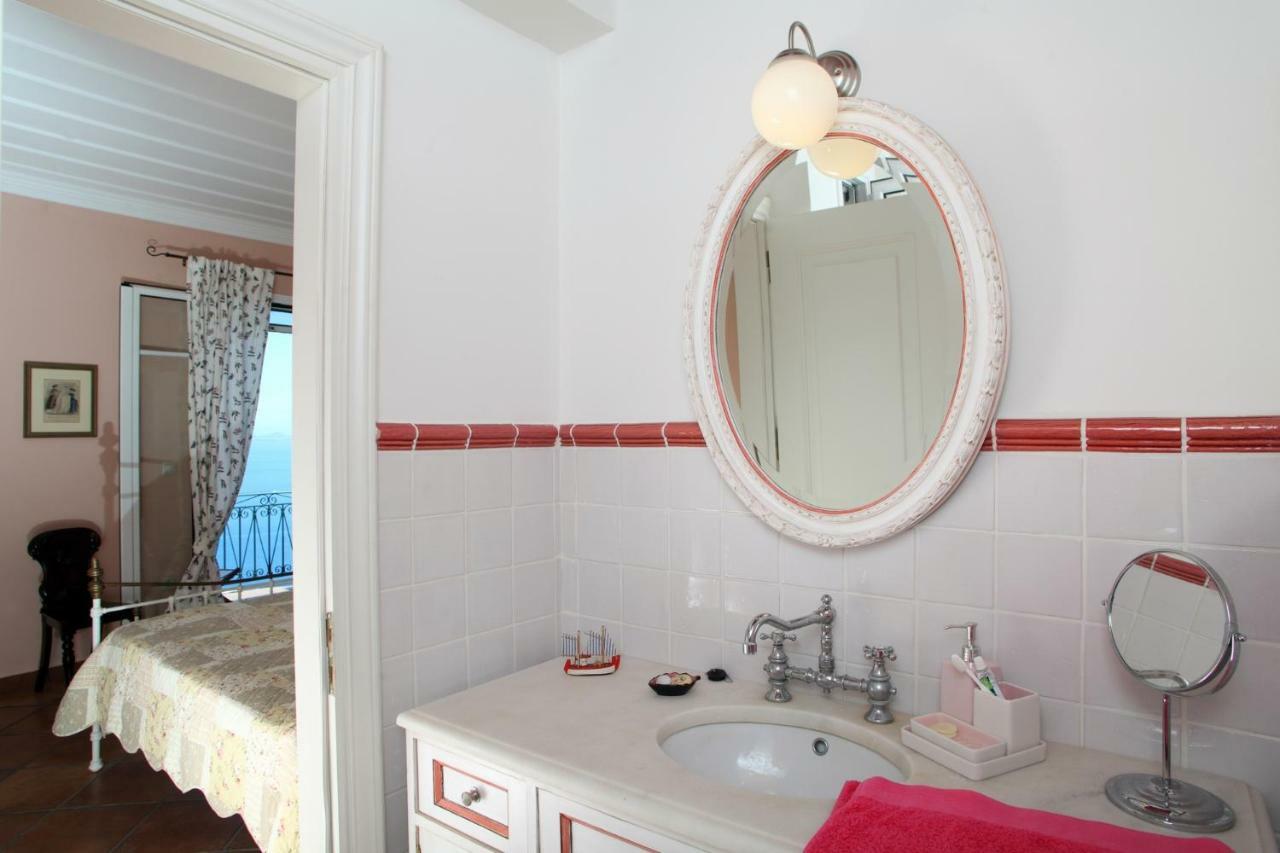 Boutique Villa Andronice ซูกาเลดส์ ภายนอก รูปภาพ